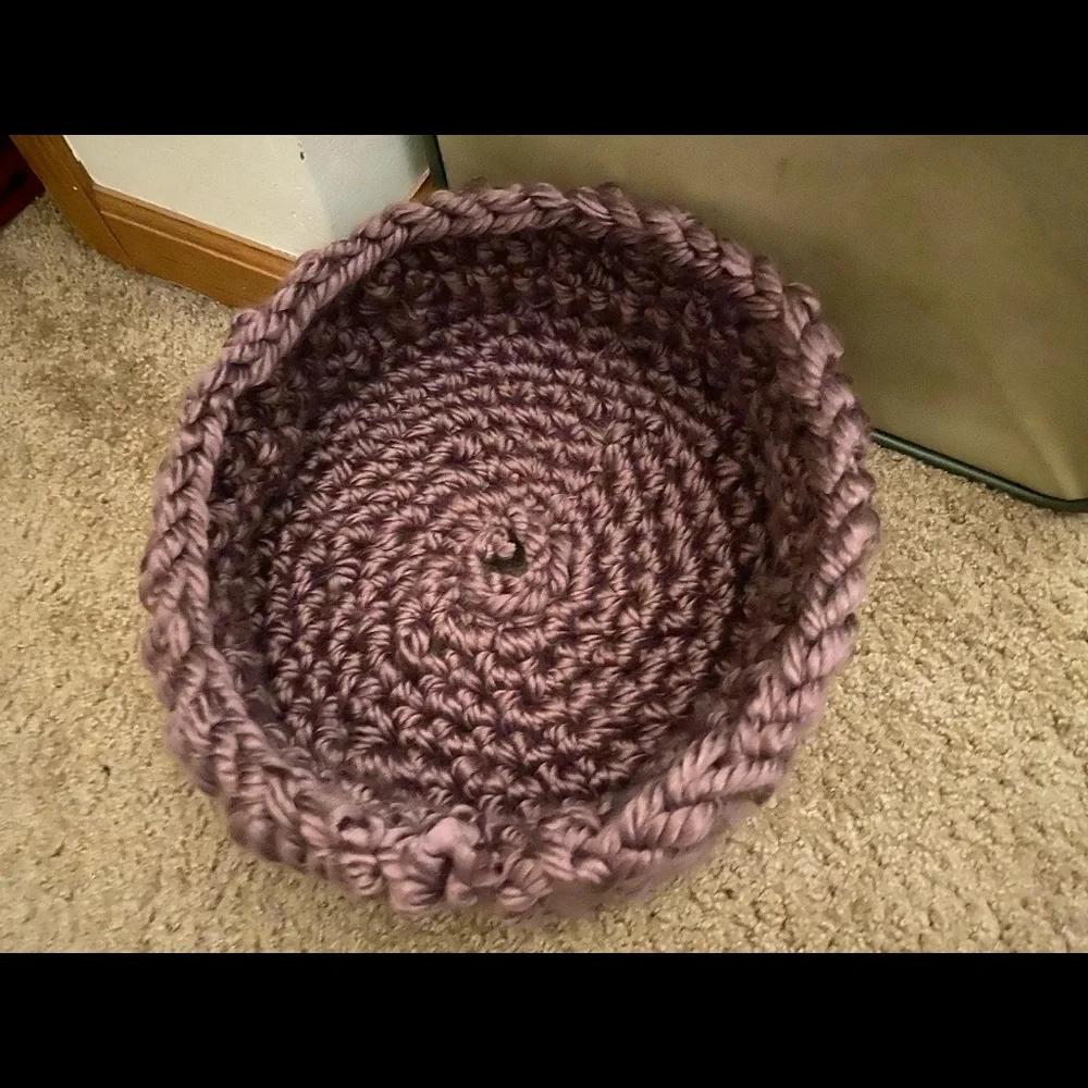 Slouchy cat bed, chunky and Handmade crochet cat bed